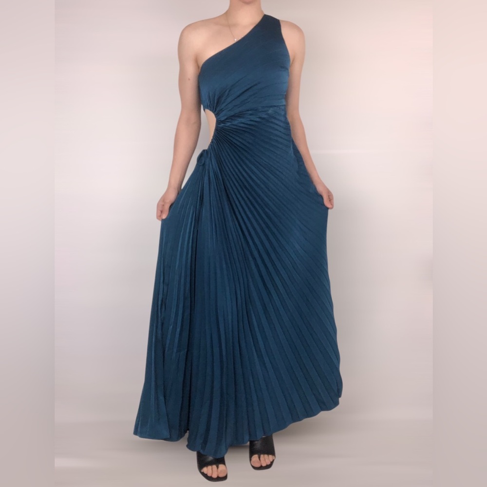 NWT‎ Billy J Laken Maxi Crinkle Cut Out One Shoulder Dress Blue Tea Size 8